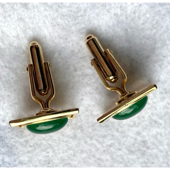 Vintage Cufflinks Goldtone Green Oval Cabochon Square - Picture 2 of 5